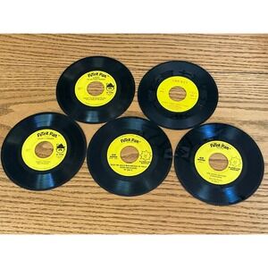 Vintage Christmas Childrens 45 RPM Records Peter Pan Cricket Records Lot of 5